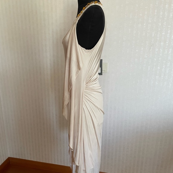 Gorgeous one shoulder summer dress. Beautiful soft ivory/cream. - Picture 2 of 12